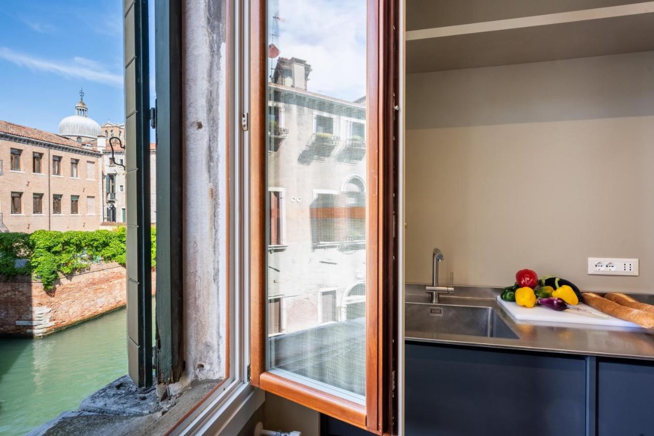 Apartamento Palazzo Borgoloco Venecia Exterior foto