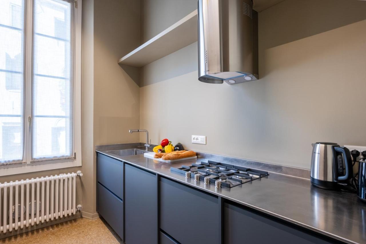 Apartamento Palazzo Borgoloco Venecia Exterior foto
