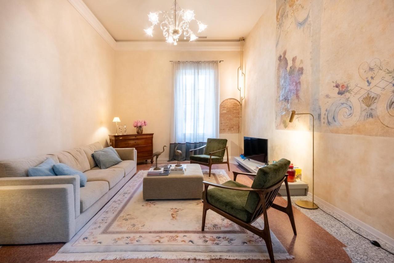 Apartamento Palazzo Borgoloco Venecia Exterior foto